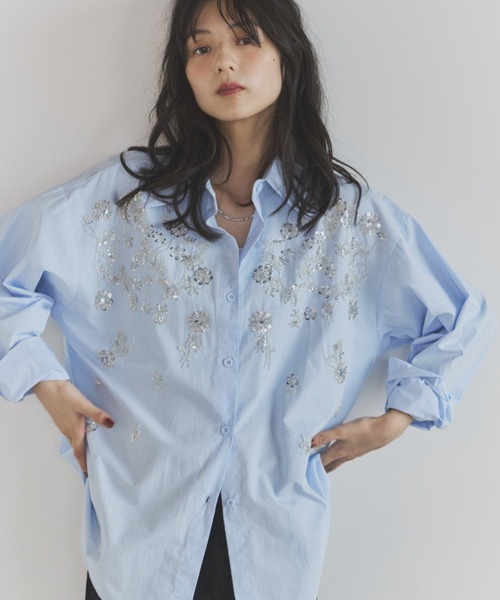 ELNEsoi(エルネソワ)の「フラワービーズ刺繍シャツ(シャツ/ブラウス・レディース・ホワイト/ブルー・FREE)」の14枚目の写真