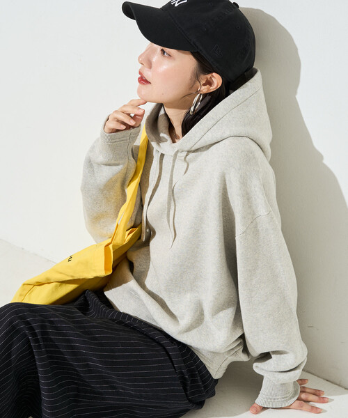 FREAK'S STORE(フリークスストア)の「限定展開 スウェットライク ニット フーディー(ニット/セーター・レディース・ブルー/ブラック/ネイビー/ライトグレー/ブラウン/レッド/オフホワイト・フリ-)」の11枚目の写真