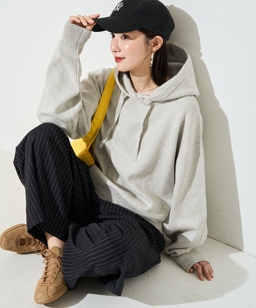FREAK'S STORE(フリークスストア)の「限定展開 スウェットライク ニット フーディー(ニット/セーター・レディース・ブルー/ブラック/ネイビー/ライトグレー/ブラウン/レッド/オフホワイト・フリ-)」の13枚目の写真