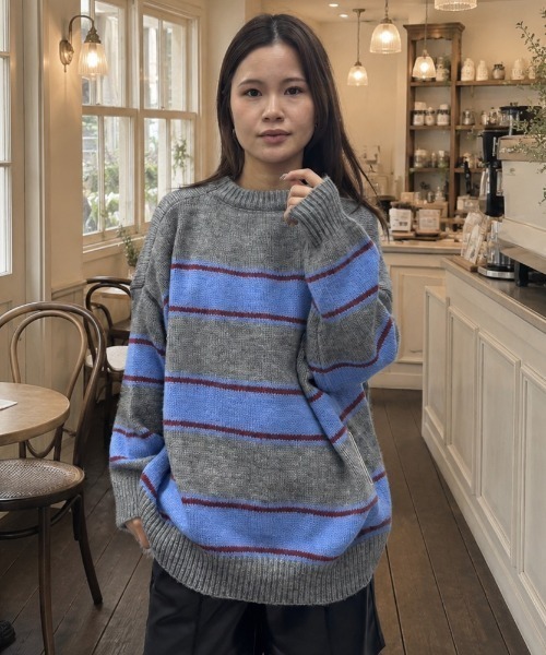 CORNERS(コーナーズ)の「ボーダークルーネックニットトップス(Tシャツ/カットソー・レディース・グレー/アイボリー/ボルドー/ブラウン/ネイビー・M)」の6枚目の写真
