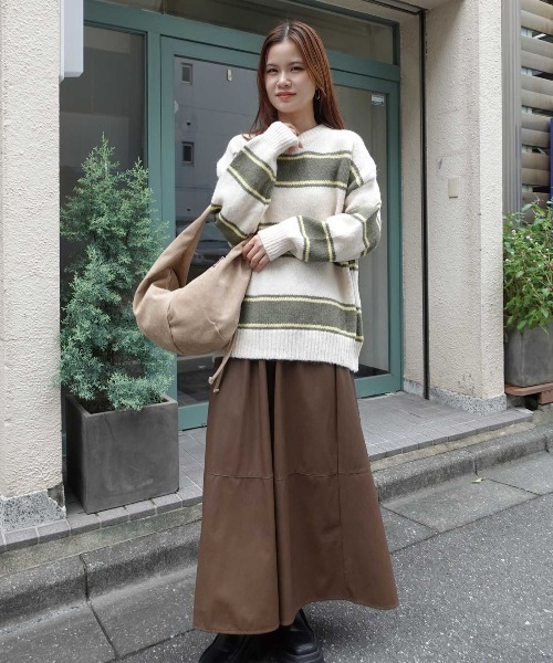 CORNERS(コーナーズ)の「ボーダークルーネックニットトップス(Tシャツ/カットソー・レディース・グレー/アイボリー/ボルドー/ブラウン/ネイビー・M)」の13枚目の写真
