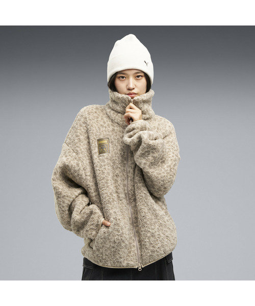 PUMA(プーマ)の「PUMA プーマ ユニセックス NEKO-san フリース T7 ジップ ジャケット(ジャージ・メンズ・グレー/ベージュ・SMALL/MEDIUM/XX-LARGE/X-LARGE/LARGE)」の2枚目の写真