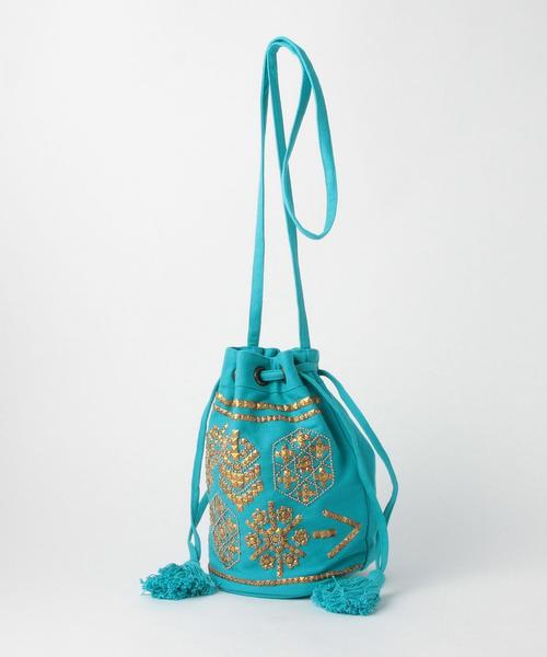 Another Edition（アナザーエディション）の「メタルビーズ巾着/AEBC MTL Beads キンチャク（ショルダーバッグ・レディース・オフホワイト/ターコイズブルー・FREE）」の6枚目の写真
