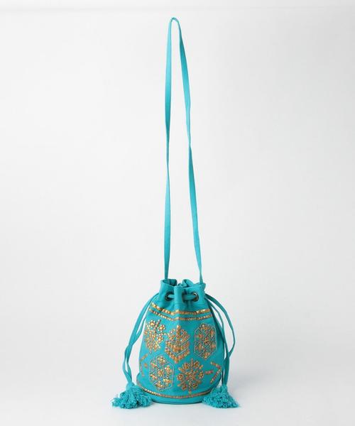 Another Edition（アナザーエディション）の「メタルビーズ巾着/AEBC MTL Beads キンチャク（ショルダーバッグ・レディース・オフホワイト/ターコイズブルー・FREE）」の8枚目の写真