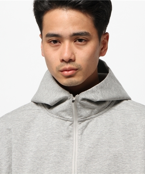 KIIT（キート）の「KIIT ペーパー裏毛ハーフジップパーカTOPS 