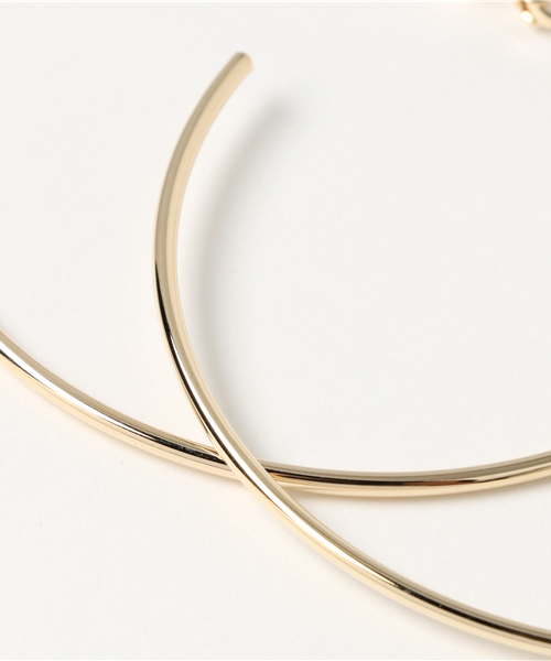 Me%（ミィパーセント）の「ＢＩＧフープイヤリング　730890（イヤリング・レディース・ゴールド/シルバー・ONE SIZE）」の4枚目の写真