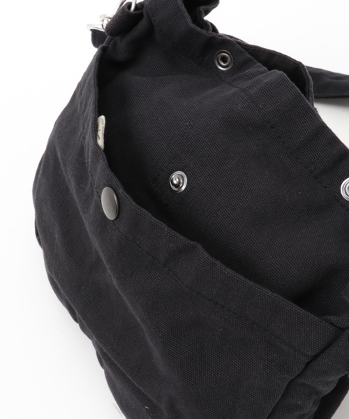 Sunny clouds（サニークラウズ）の「とっておきのサニークラウズ　庭師のウエストバッグ（ボディバッグ/ウエストポーチ・レディース・スミクロ・ONE SIZE）」の5枚目の写真