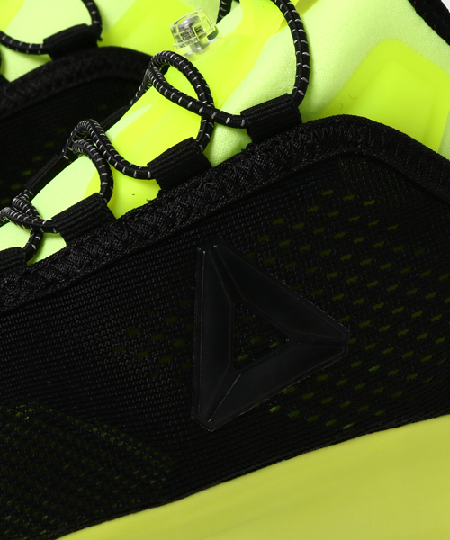 Reebok(リーボック)の「【2017春夏】ポンプ プラス テック Reebok (リーボック)(スニーカー・メンズ・オレンジ系その他/イエロー系その他/ホワイト系その他・28.0cm/29.5cm/28.5cm/27.0cm/27.5cm/26.0cm/25.0cm/26.5cm/30.0cm/25.5cm/29.0cm)」の11枚目の写真