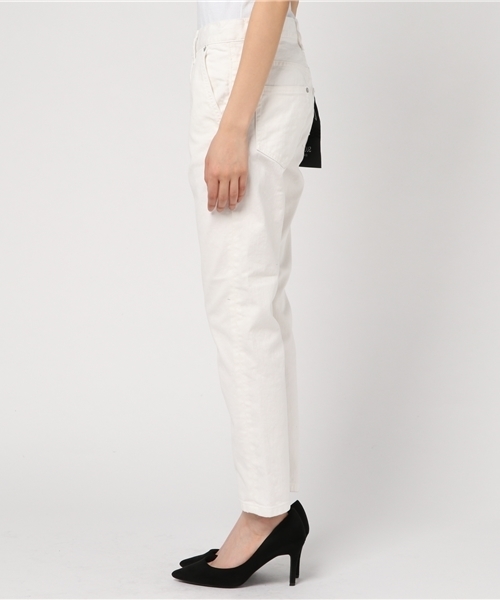 SLOBE IENA（スローブイエナ）の「LE DENIM テーパードデニムパンツ◆（デニムパンツ・レディース・ホワイト/ネイビー/ブルー系その他・36/34/38/40）」の7枚目の写真