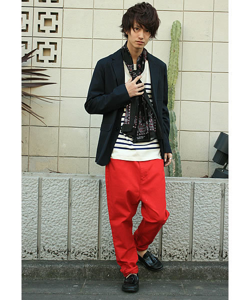 WEGO（ウィゴー）の「ストレッチツイルサルエルスキニーパンツ（チノパンツ・メンズ・ブラック/ターコイズブルー/マスタード/レッド/ブラウン・MEDIUM/LARGE）」の14枚目の写真