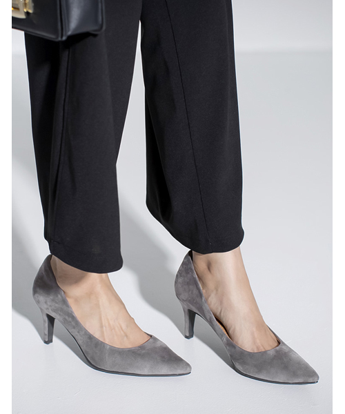 Re:EDIT（リエディ）の「7cmヒールポインテッドトゥパンプス（パンプス・レディース・ベージュ/ネイビー/グレー/ブラック系その他/レッド/ピンク/キャメル/ブラウン/ブルーグリーン/ブラック・XX-SMALL/SMALL/X-SMALL/XX-LARGE/LARGE/MEDIUM/X-LARGE/XXX-LARGE）」の3枚目の写真