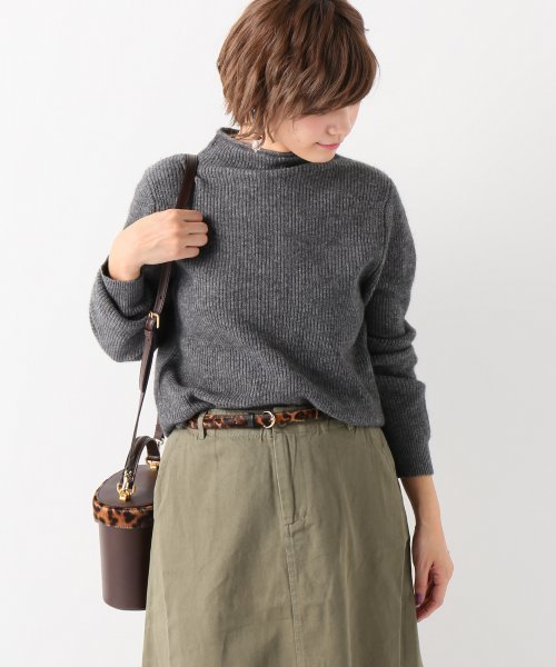 SLOBE IENA（スローブイエナ）の「カシミアウール 片畦スタンドプルオーバー◆（ニット/セーター・レディース・チャコールグレー/ピンク/イエロー・FREE）」の20枚目の写真