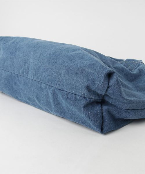 LBC（エルビーシー）の「オーディネリートート L                    （ショルダーバッグ・レディース・ブルー/ライトブルー・FREE）」の4枚目の写真