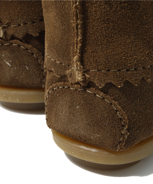 Minnetonka(ミネトンカ)の「MINNETONKA:アンクルカット ブーツ(ブーツ・レディース・ブラウン/ダークブラウン/ブラック・36/37/38)」の12枚目の写真