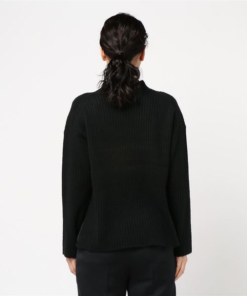 LOWRYS FARM(ローリーズファーム)の「7Gワイドリブプルオーバー 820264(ニット/セーター・レディース・ブラック/ベージュ/オフホワイト/ブルー・FREE)」の15枚目の写真