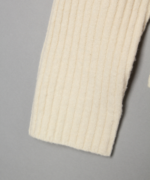 LOWRYS FARM(ローリーズファーム)の「7Gワイドリブプルオーバー 820264(ニット/セーター・レディース・ブラック/ベージュ/オフホワイト/ブルー・FREE)」の6枚目の写真