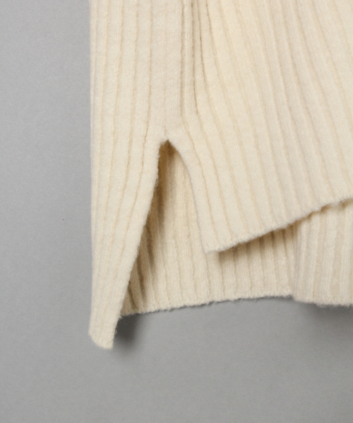 LOWRYS FARM(ローリーズファーム)の「7Gワイドリブプルオーバー 820264(ニット/セーター・レディース・ブラック/ベージュ/オフホワイト/ブルー・FREE)」の10枚目の写真