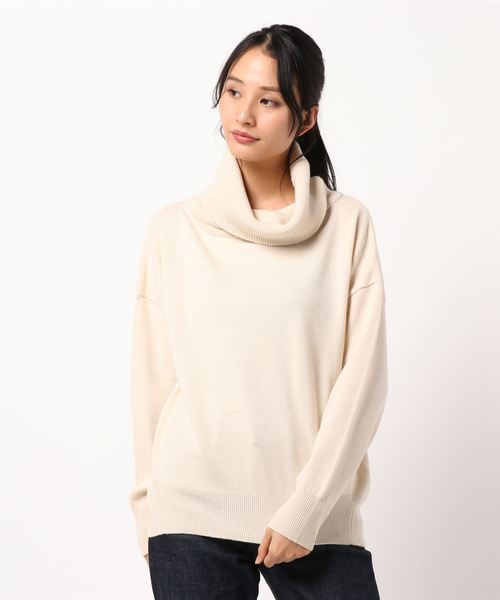 YECCA VECCA（イェッカヴェッカ）の「・オフタートルニットプルオーバー（ニット/セーター・レディース・ブラック/イエロー/アイボリー/ライトパープル・FREE）」の2枚目の写真