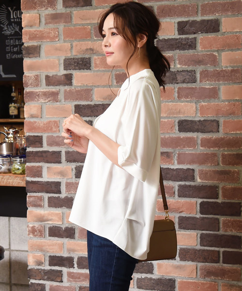 Luz Llena(ラズレナ)の「厚手ジョーゼット5分袖スキッパーシャツ(シャツ/ブラウス・レディース・オフホワイト/ブラック/モカ・MEDIUM)」の16枚目の写真