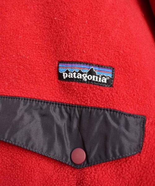 patagonia(パタゴニア)の「【ヴィンテージ古着】Patagonia/パタゴニア シェルドシンチラ フリース スナップT(ジャージ・メンズ・レッド・LARGE)」の3枚目の写真