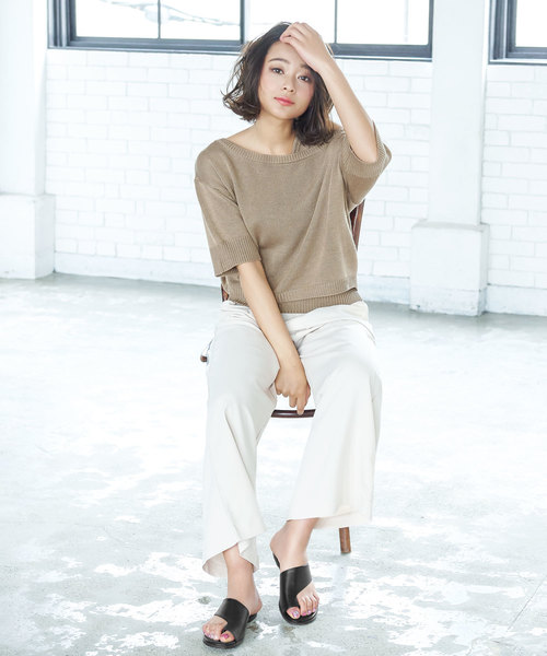 KOBE LETTUCE(コウベレタス)の「トングフラットサンダル(サンダル・レディース・パイソン/ベージュ/ブラック/ダークブラウン/ホワイト/ブラウン系その他・M/S/LL/L)」の15枚目の写真