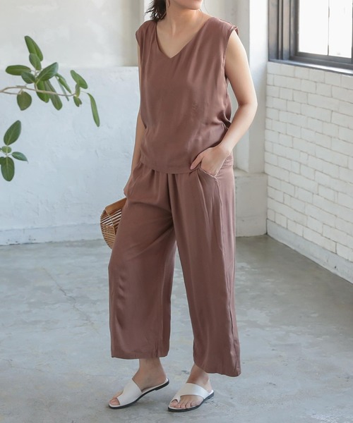 KOBE LETTUCE(コウベレタス)の「トングフラットサンダル(サンダル・レディース・パイソン/ベージュ/ブラック/ダークブラウン/ホワイト/ブラウン系その他・M/S/LL/L)」の19枚目の写真