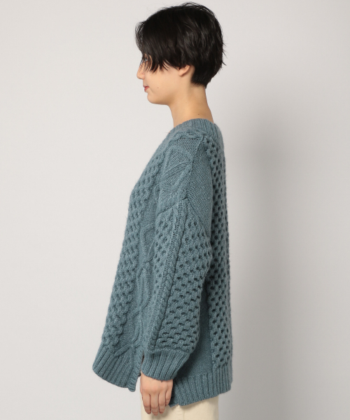 PAGEBOY（ページボーイ）の「ケーブルユルVネックニット（ニット/セーター・レディース・チャコールグレー/オフホワイト/ブルー/グレイッシュベージュ・FREE）」の16枚目の写真