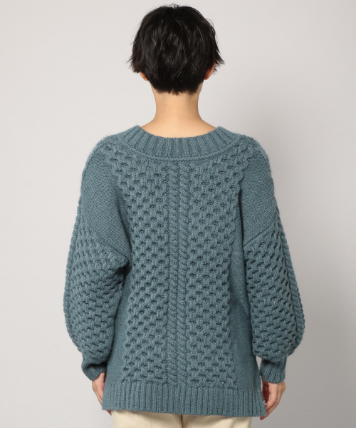 PAGEBOY（ページボーイ）の「ケーブルユルVネックニット（ニット/セーター・レディース・チャコールグレー/オフホワイト/ブルー/グレイッシュベージュ・FREE）」の17枚目の写真