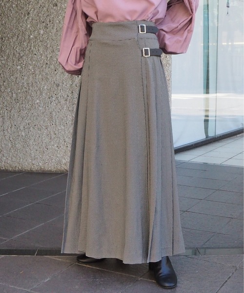 tiptop(ティップトップ)の「【web限定アイテム】サイドベルト付きチェックラッププリーツスカート(スカート・レディース・ベージュ/ブラウン/アイボリー・FREE)」の15枚目の写真