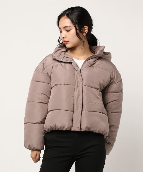 STYLEBLOCK(スタイルブロック)の「ベーシックビッグシルエットフェイクダウン中綿ジャケット(ダウンジャケット/コート・レディース・アイボリー/ベージュ/ライトカーキ/ブラウン系その他/ブラック・M)」の4枚目の写真