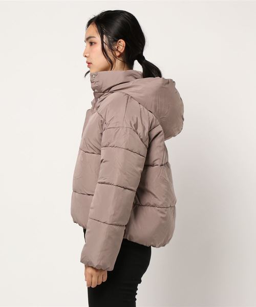 STYLEBLOCK(スタイルブロック)の「ベーシックビッグシルエットフェイクダウン中綿ジャケット(ダウンジャケット/コート・レディース・アイボリー/ベージュ/ライトカーキ/ブラウン系その他/ブラック・M)」の7枚目の写真