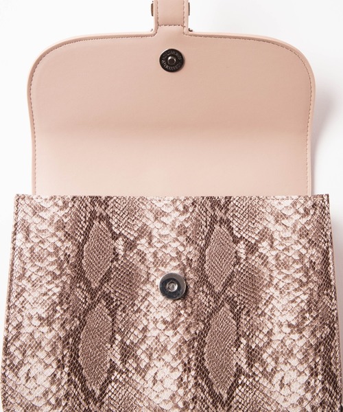 WEGO（ウィゴー）の「WEGO/ウエスタンバックルショルダーバッグ（ショルダーバッグ・レディース・ブラック/その他1・FREE）」の3枚目の写真