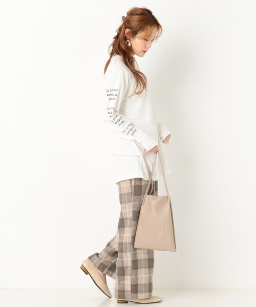 archives（アルシーヴ）の「クロコ調スクエアパンプス（パンプス・レディース・ブラック/ベージュ/ブラウン・MEDIUM/LARGE）」の19枚目の写真