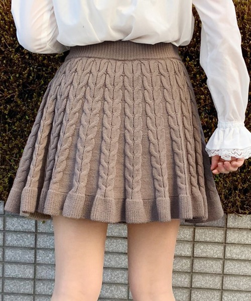 apres jour（アプレジュール）の「ケーブルニットスカパン【ZOZOTOWN限定アイテム】（スカート・レディース・ダークブラウン/モカ/ライトベージュ・フリー）」の5枚目の写真