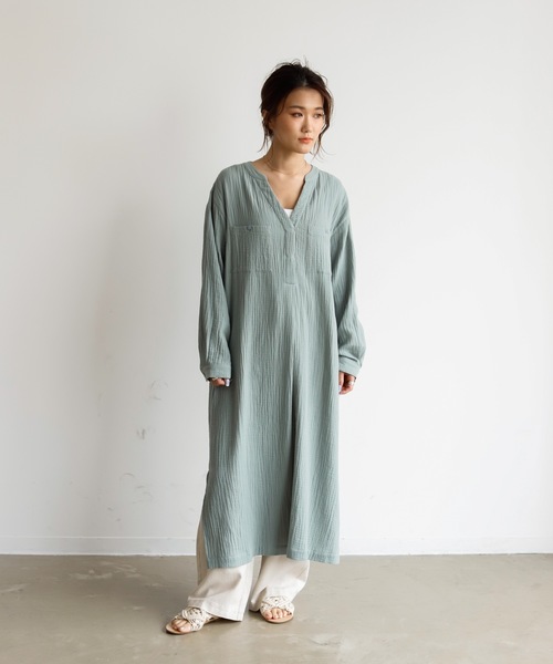 Auntie Rosa Holiday(アンティローザホリデー)の「ダブルガーゼキーネックポケットワンピース(ワンピース・レディース・ベージュ/ライトグリーン/ナチュラル・FREE)」の20枚目の写真