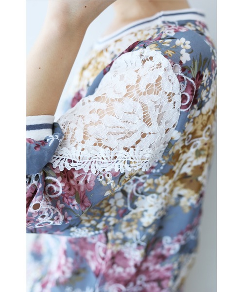 cawaii(カワイイ)の「レース施した優美な花絵のプルオーバートップス(Tシャツ/カットソー・レディース・グレー・FREE)」の16枚目の写真