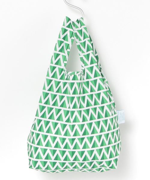 KIND BAG（カインドバッグ）の「〈KIND BAG/カインドバッグ〉プラスチック再生エコバッグ mini（エコバッグ/サブバッグ・レディース・ネイビー/ブラック×ホワイト/ブラック×グレー/グリーン/マルチ/カラフル/コーラル/グリーン×オレンジ/ブラック系その他/ライトブラウン/ブルーグリーン/ブラック/ライトブルー/パープル/ダークグリーン・ONE SIZE）」の8枚目の写真