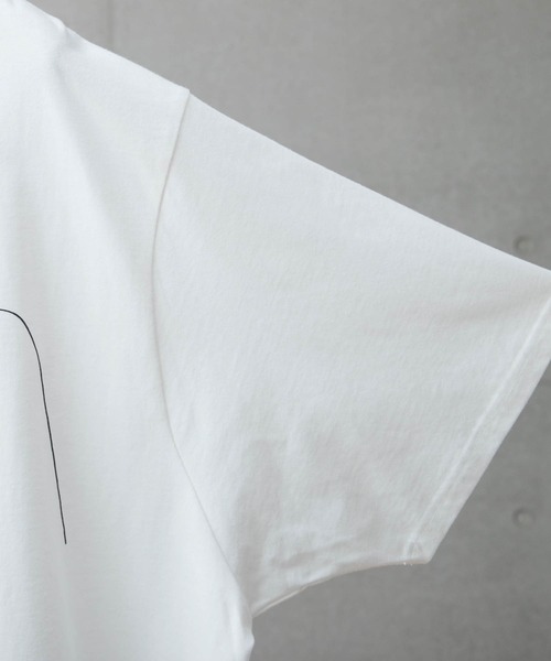 anown（アノン）の「rouge art/オーバーサイズカットソー【ファッションインフルエンサーユウ×anown 限定コラボ】（Tシャツ/カットソー・メンズ・ホワイト/ブラック・M/L）」の11枚目の写真