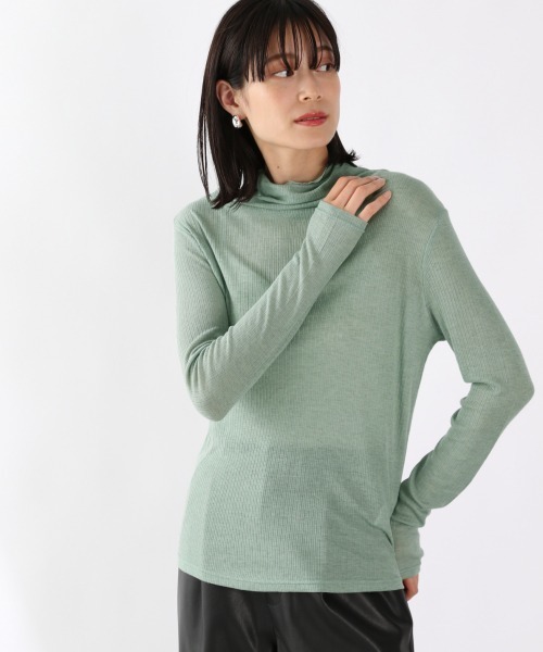 LOWRYS FARM(ローリーズファーム)の「シアータートルLS 895475(Tシャツ/カットソー・レディース・ブラック/イエロー/グリーン/アイボリー・FREE)」の4枚目の写真