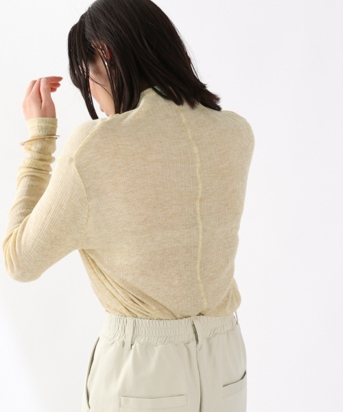 LOWRYS FARM(ローリーズファーム)の「シアータートルLS 895475(Tシャツ/カットソー・レディース・ブラック/イエロー/グリーン/アイボリー・FREE)」の6枚目の写真