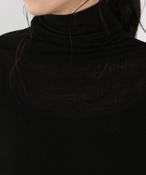 LOWRYS FARM(ローリーズファーム)の「シアータートルLS 895475(Tシャツ/カットソー・レディース・ブラック/イエロー/グリーン/アイボリー・FREE)」の12枚目の写真