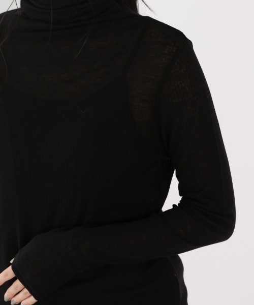 LOWRYS FARM(ローリーズファーム)の「シアータートルLS 895475(Tシャツ/カットソー・レディース・ブラック/イエロー/グリーン/アイボリー・FREE)」の15枚目の写真