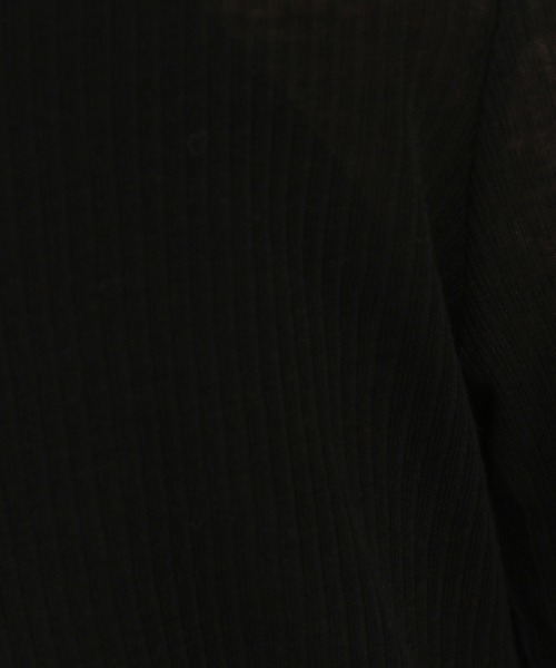 LOWRYS FARM(ローリーズファーム)の「シアータートルLS 895475(Tシャツ/カットソー・レディース・ブラック/イエロー/グリーン/アイボリー・FREE)」の7枚目の写真