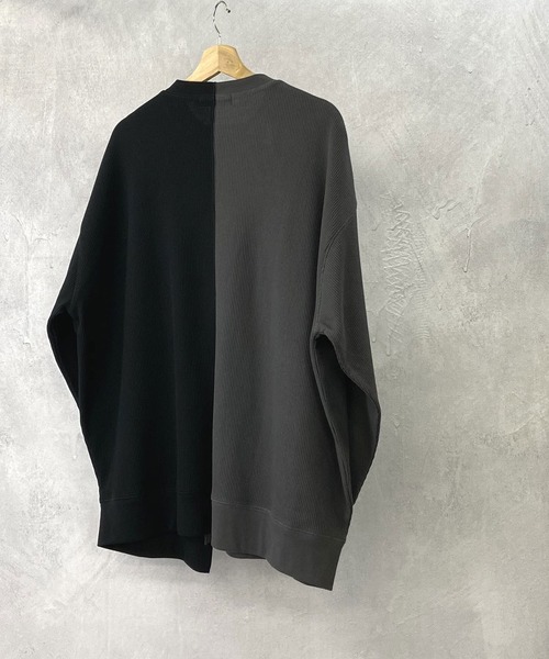 Beno(ビーノ)の「TCワッフル / バイカラー アシンメトリー リメイク ビッグシルエット Tシャツ(Tシャツ/カットソー・メンズ・ベージュ/カーキ/ブラック・L/M)」の4枚目の写真