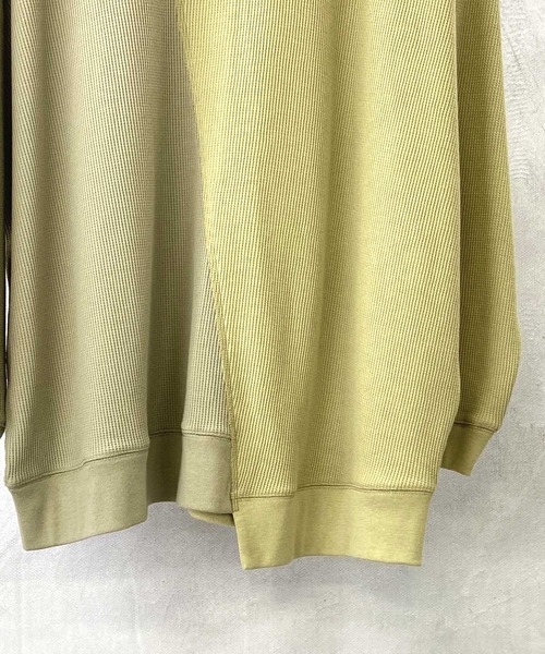 Beno(ビーノ)の「TCワッフル / バイカラー アシンメトリー リメイク ビッグシルエット Tシャツ(Tシャツ/カットソー・メンズ・ベージュ/カーキ/ブラック・L/M)」の12枚目の写真