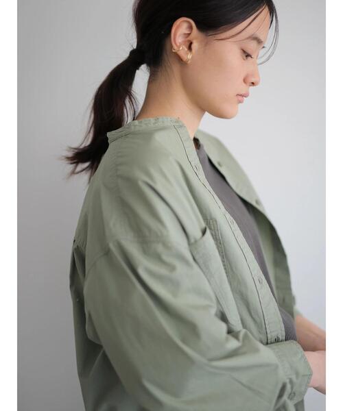 AMERICAN HOLIC（アメリカンホリック）の「スタンドカラー両ポケットシャツ（シャツ/ブラウス・レディース・ライトグレー/カーキ・MEDIUM/LARGE）」の11枚目の写真