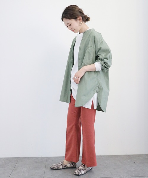 AMERICAN HOLIC（アメリカンホリック）の「スタンドカラー両ポケットシャツ（シャツ/ブラウス・レディース・ライトグレー/カーキ・MEDIUM/LARGE）」の4枚目の写真