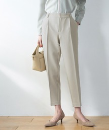 センタープレステーパードパンツ