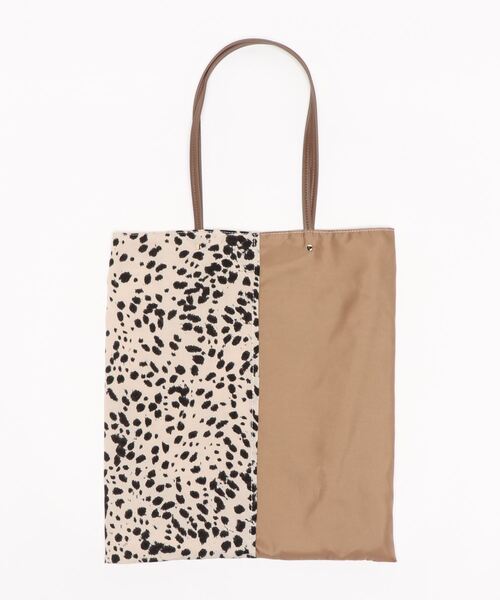 Te chichi(テチチ)の「サテンバンダナ柄トートバッグ(トートバッグ・レディース・カーキ/ブルー/ベージュ・フリ-)」の7枚目の写真