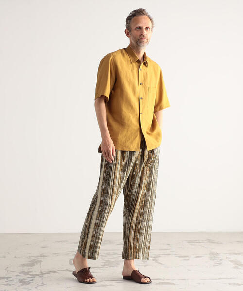 TOMORROWLAND （トゥモローランド）の「ハイカウントリネン レギュラーカラーショートスリーブシャツ（シャツ/ブラウス・メンズ・ブラック/カーキ/シャーベット・L/M/S/XS）」の4枚目の写真